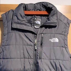 Men’s down North Face Vest - size L - very warm and like new
